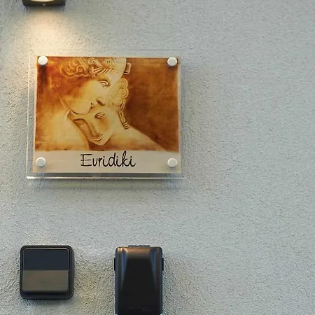 Evridiki Apartment *